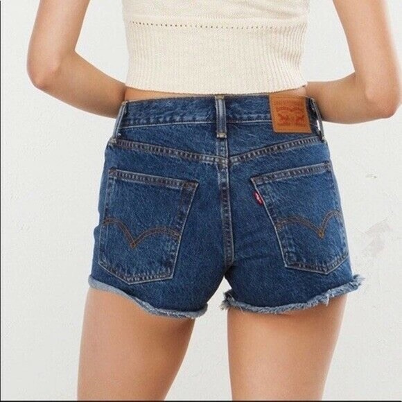 LEVI’S WHITE OAK CONE DENIM SHORTS - Picture 2 of 9